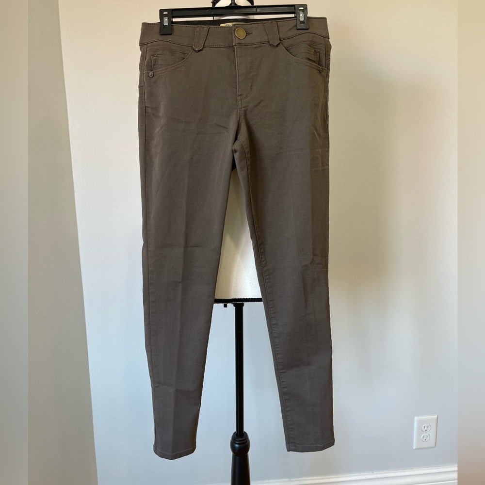 Democracy women's size 8 AB Solution brown jeans work casual going out skinny